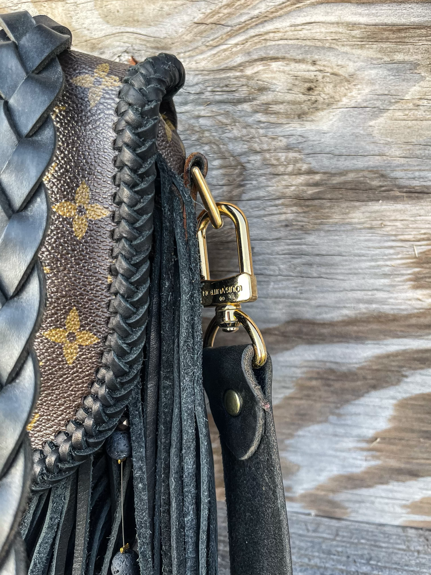 Upcycled LV Wallet ID Keychain – Anagails